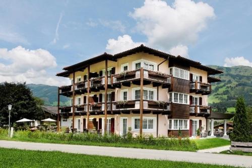 Sonnblick Apartments Und Zimmer - Nationalpark Sommercard Inklusive Холерсбах им Пинцгау Екстериор снимка